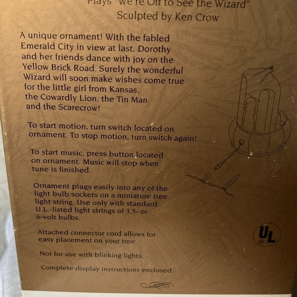 Hallmark: 1996 Keepsake Ornament- Emerald City- The Wizard of Oz- Light, Motion - Picture 14 of 16